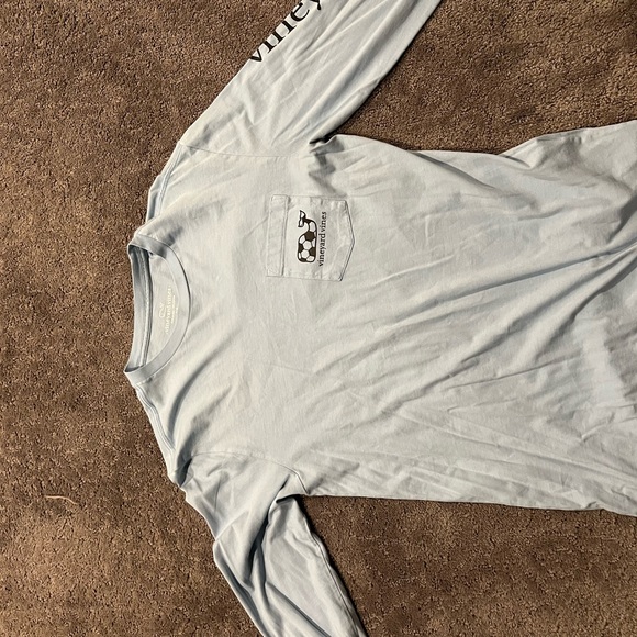 Vineyard Vines - Picture 1 of 2